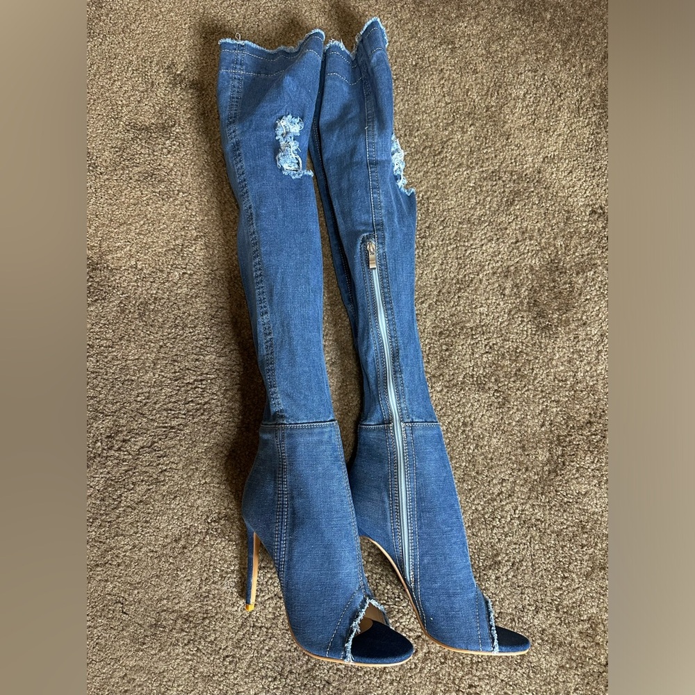 BRAND NEW DENIM OVER THE KNEE BOOT BY EGO SHOES…women size 9